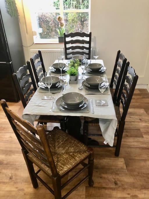 Large Cottage, Beach, Pubs Shops, Netflix, Bbq, Dog Friendly Hunmanby Eksteriør bilde