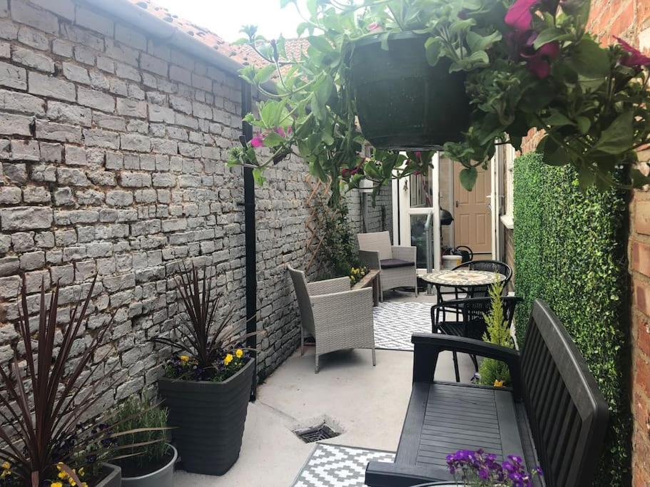 Large Cottage, Beach, Pubs Shops, Netflix, Bbq, Dog Friendly Hunmanby Eksteriør bilde